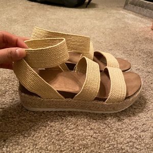 Summer sandals